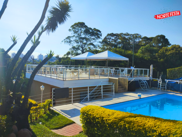 Mesas e cadeiras para eventos na Vila Gustavo